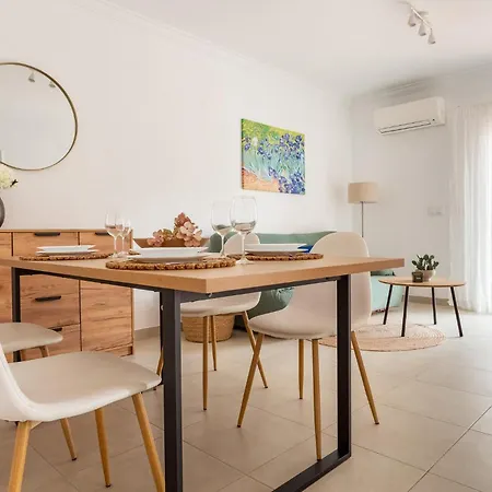 Casa Iris بيت للعطل